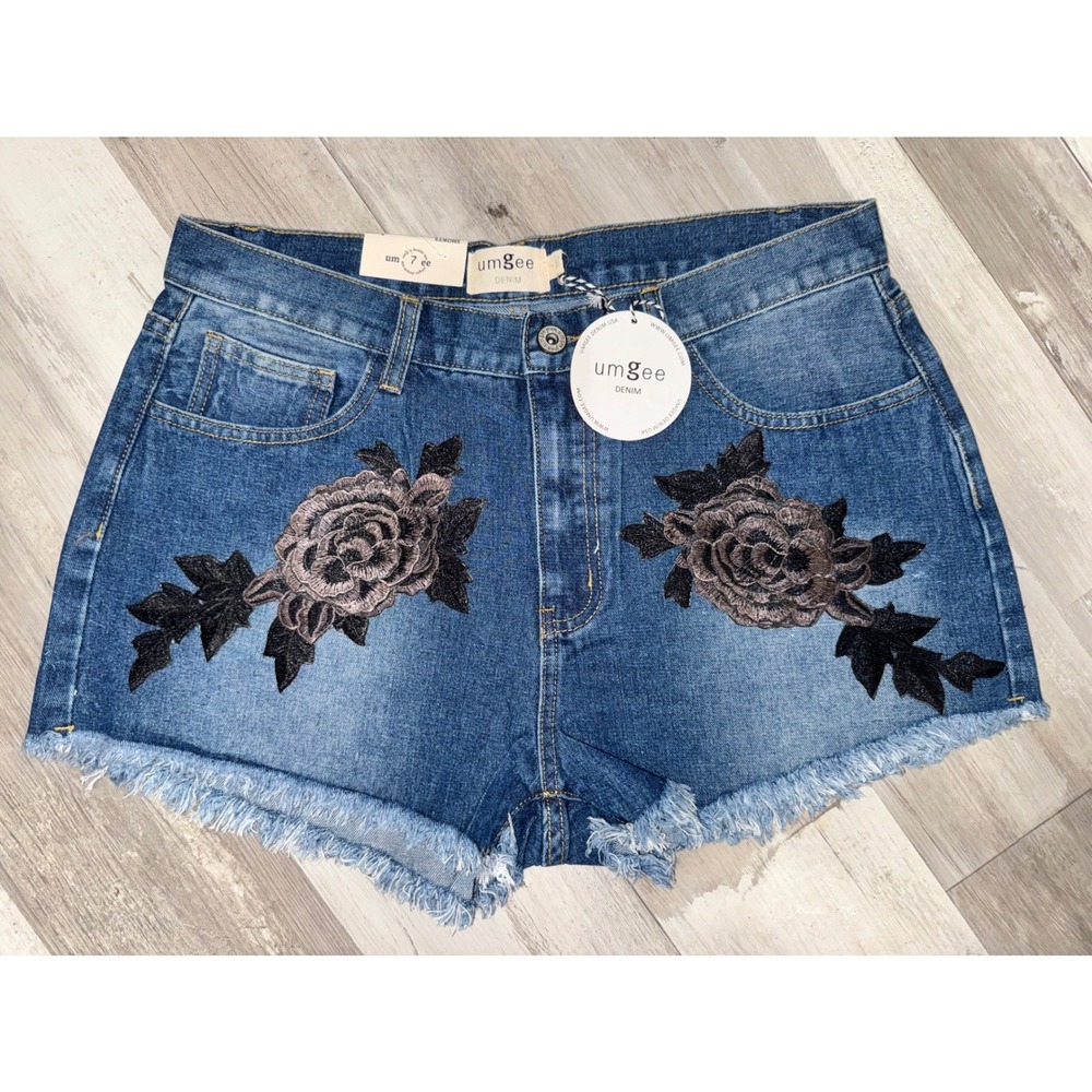 Umgee Shorts Women Blue Denim Floral Embroidered Frayed Hem J4131 Size 7 NEW